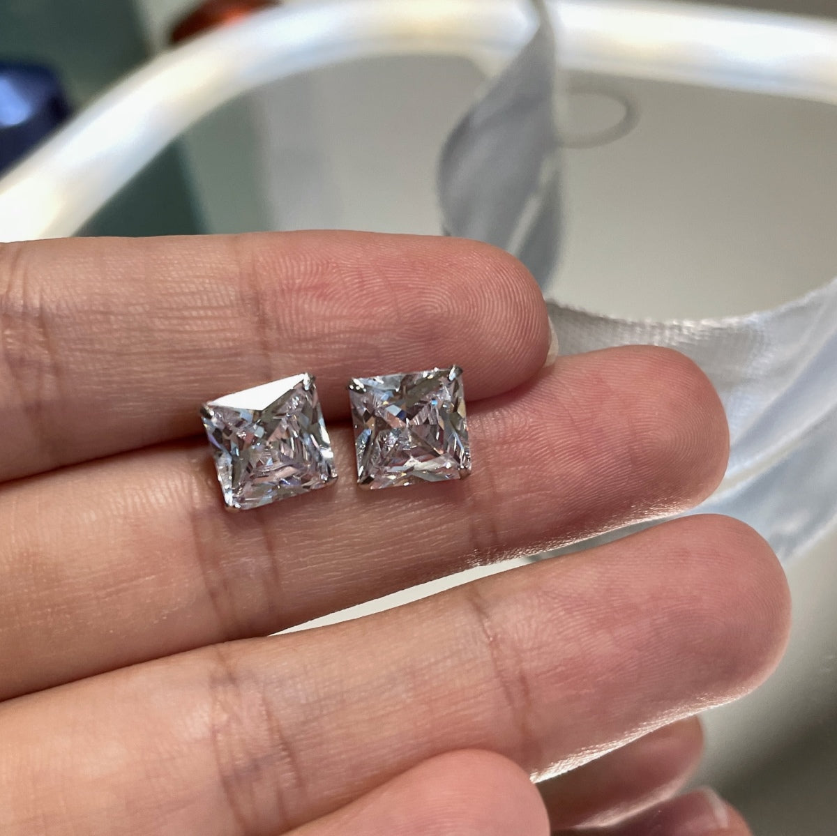 [GALE]Ornate Square Shape Earrings