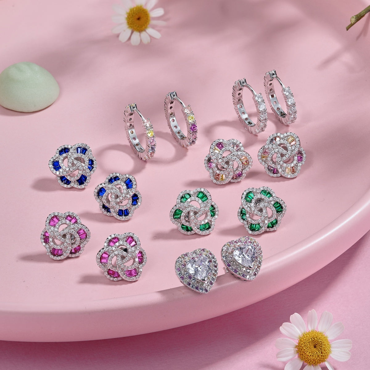 [GALE]Dazzling Heart Shape Lover Earrings