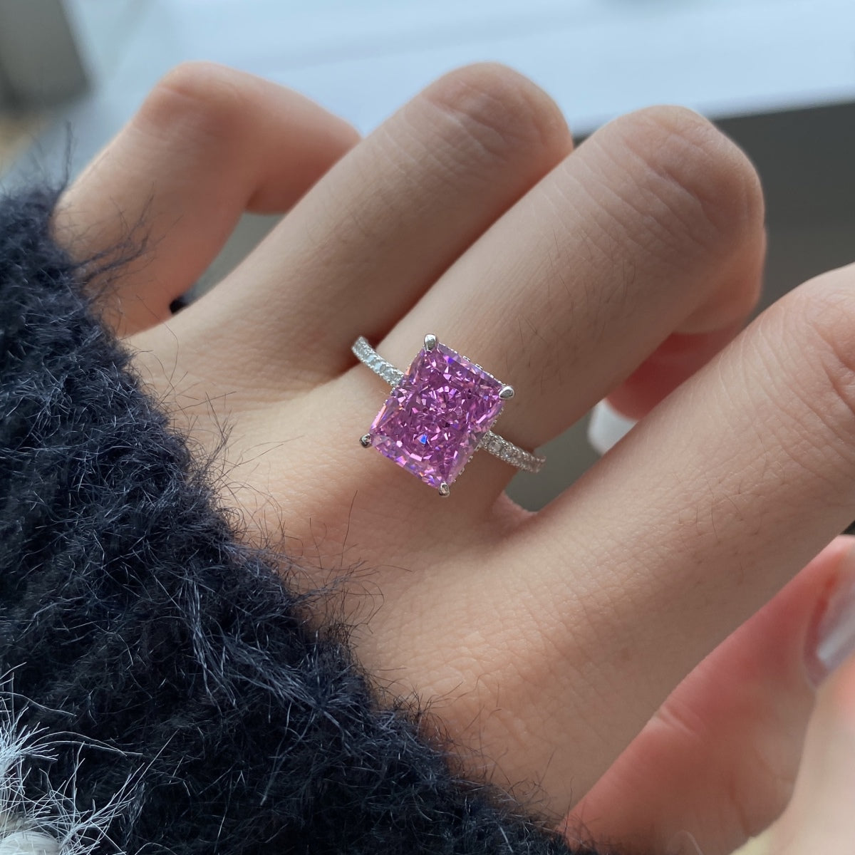 [GALE]4.0 Carat Luxurious Engagement Ring