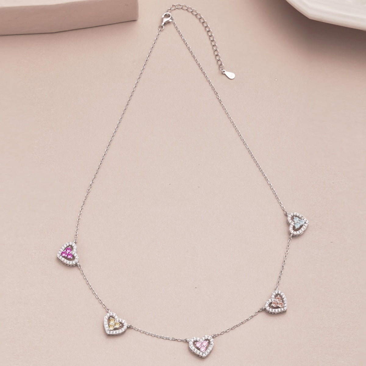 [GALE]Sparkling Five Heart Necklace