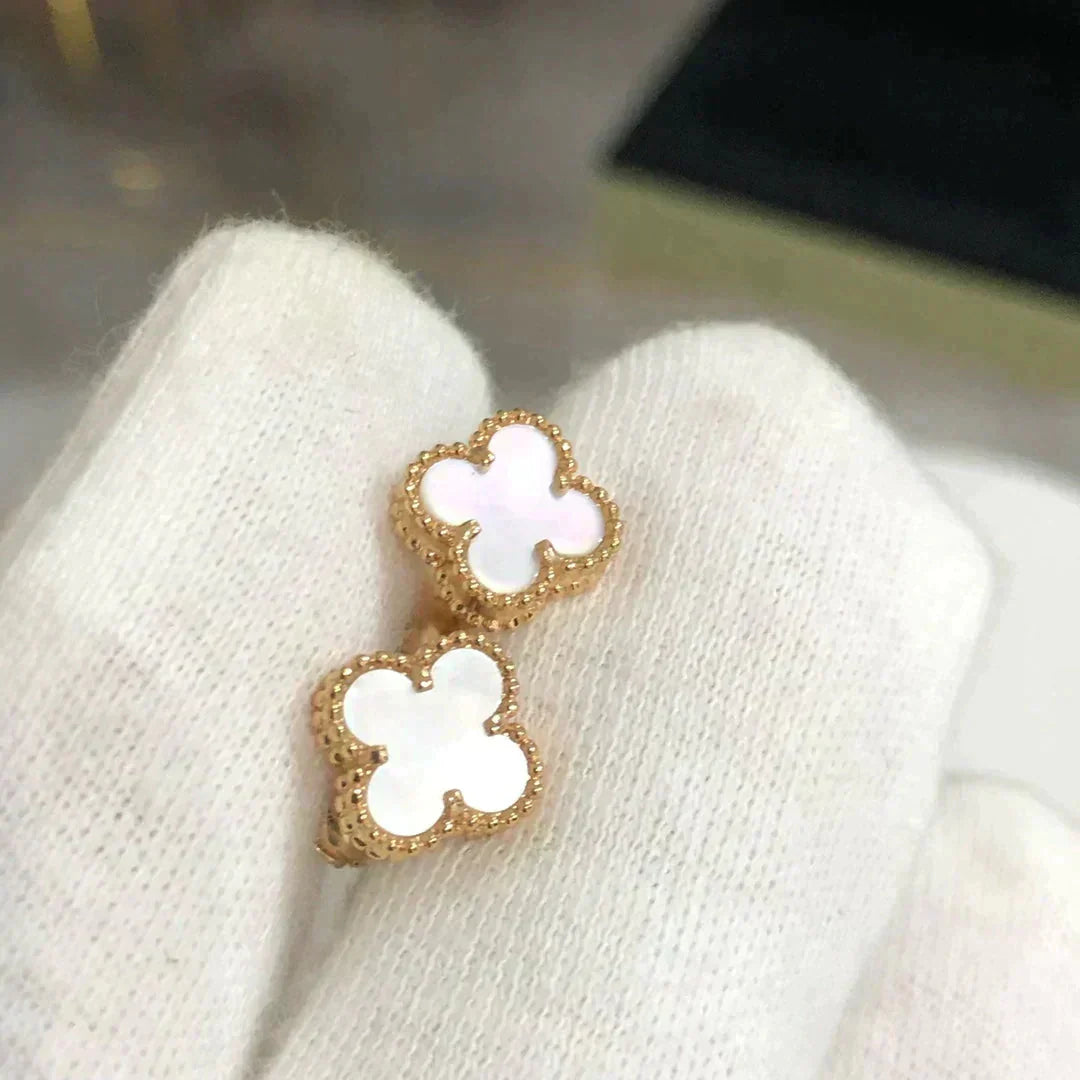 [GALE]クローバー ミニ 9.5mm ホワイト モップ イヤリング