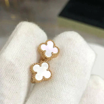[GALE]クローバー ミニ 9.5mm ホワイト モップ イヤリング