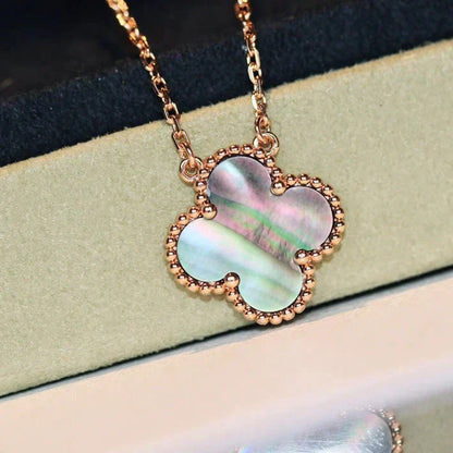 [GALE]CLOVER 15MM GRAUE PERLMUTT-KETTE