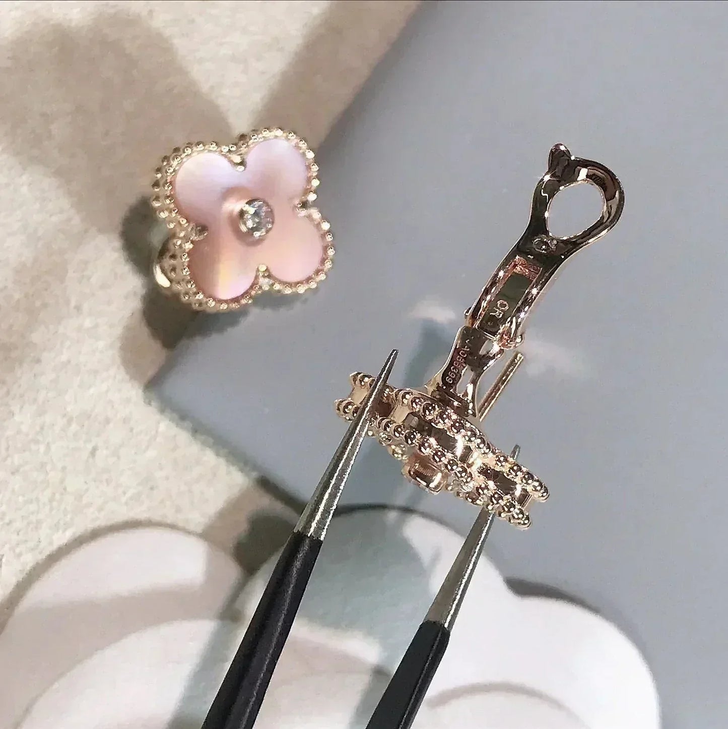 [GALE]クローバー ミディアム 1モチーフ ピンクモップ ダイヤモンド イヤリング