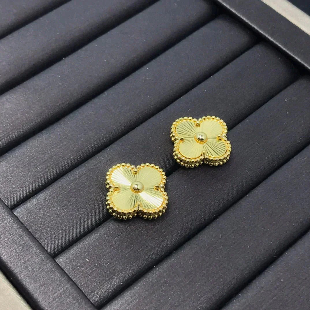 [GALE]クローバー ミニ 9.5mm レーザーピアス