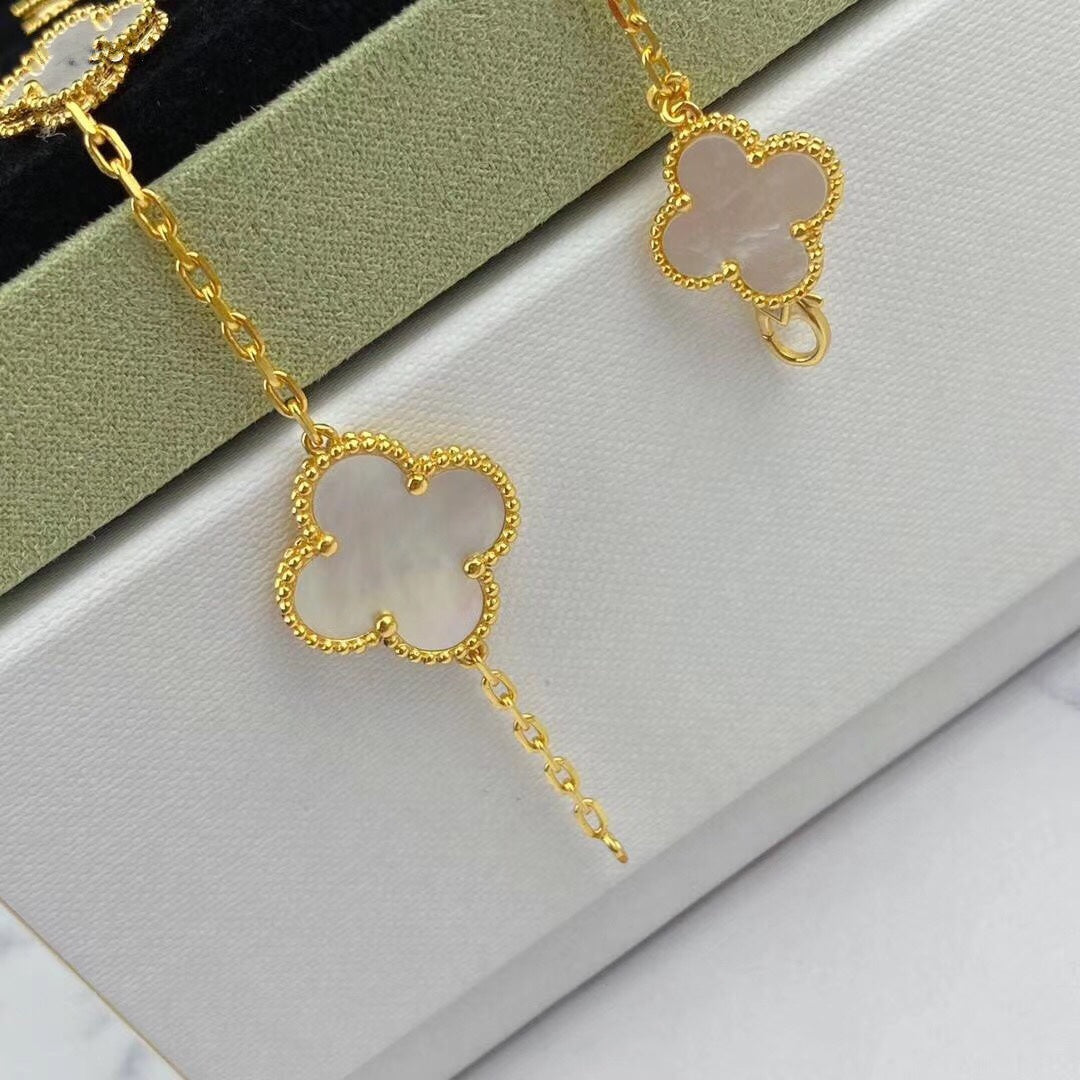 [GALE]MAGIC CLOVER MOP GOLD BRACELET 5 MOTIFS