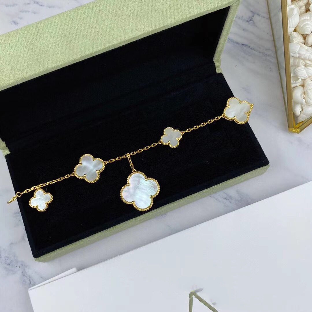 [GALE]MAGIC CLOVER MOP GOLD BRACELET 5 MOTIFS