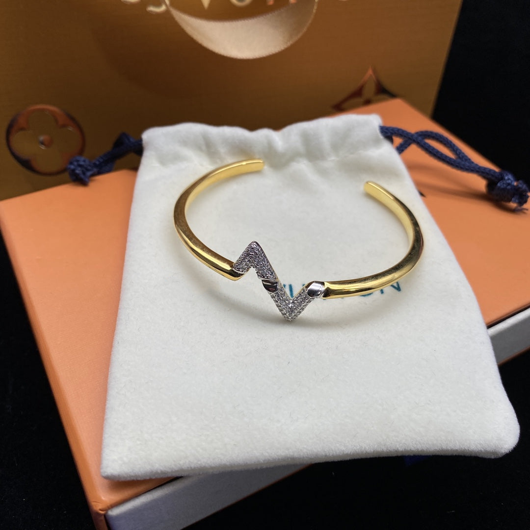 [GALE]VOLTE UPSITE DOWN DIAMOND GOLD OPEN BRACELET