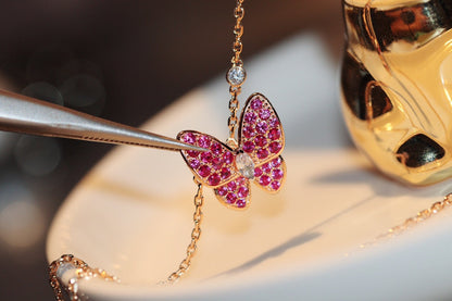 [GALE] SCHMETTERLING ROTE DIAMANTEN ROSÉGOLD-KETTE