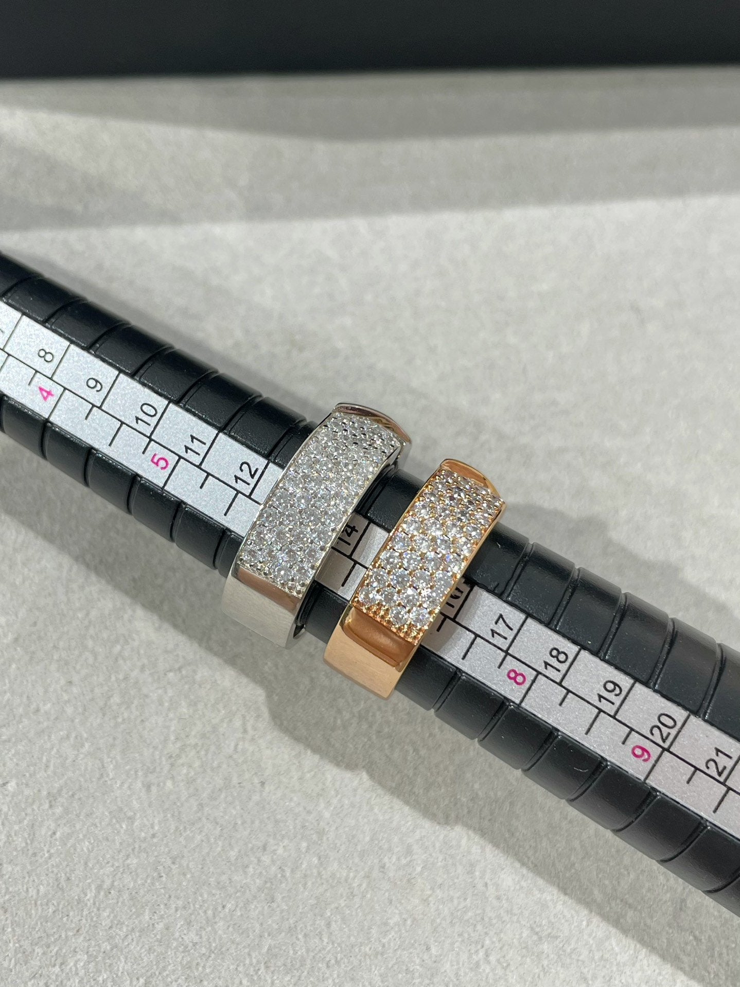 [GALE]LIENS EVIDENCE DIAMOND PAVED RING