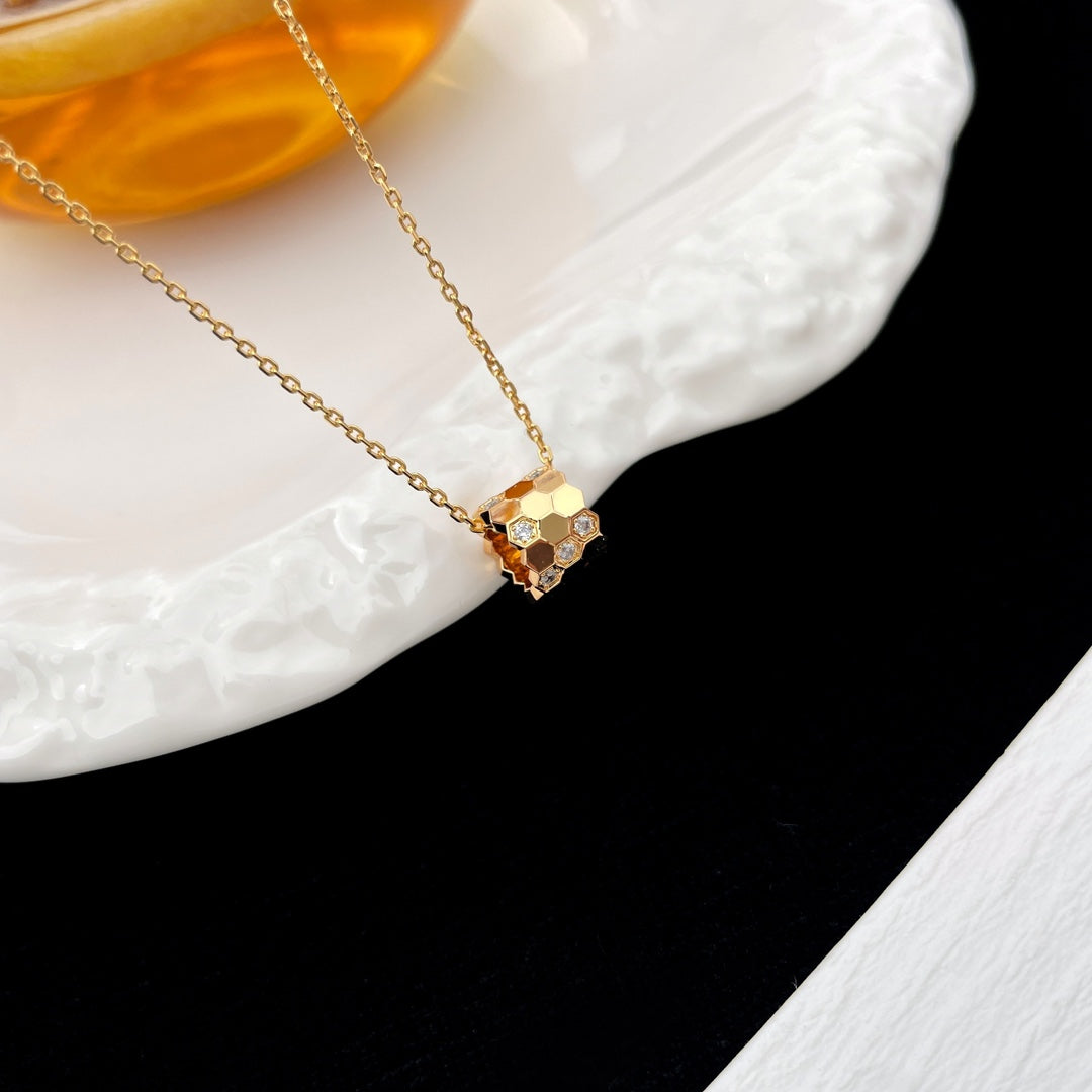 [GALE]BEE ミニペンダント ダイヤモンドネックレス