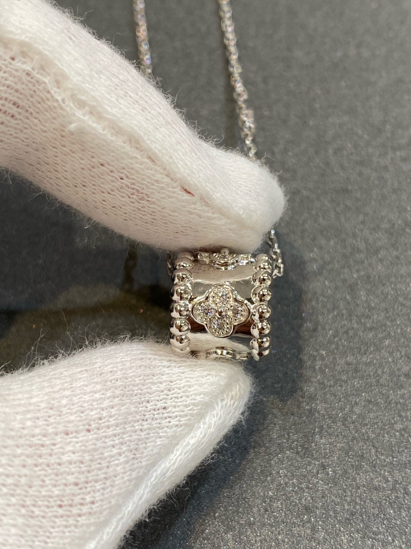 [GALE]PERLEE PEDANT SIVLER DIAMANT-KETTE 