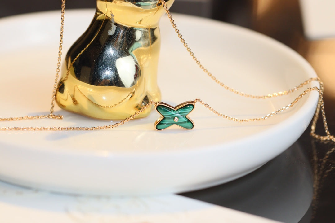 [GALE]JEUX MALACHITE 1 DIAMANT ROSA GOLD HALSKETTE