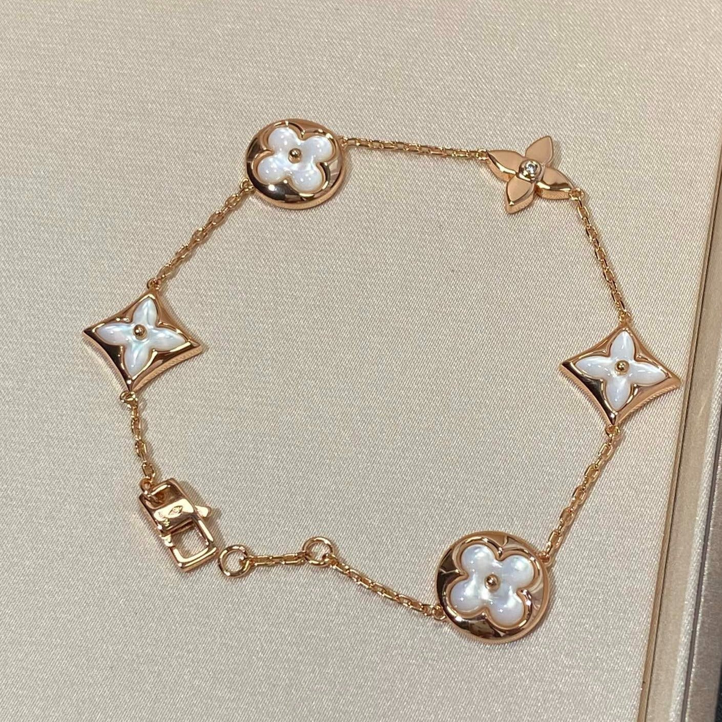 [GALE]STAR AND SUN 5 MOTIF MOP PINK GOLD BRACELET
