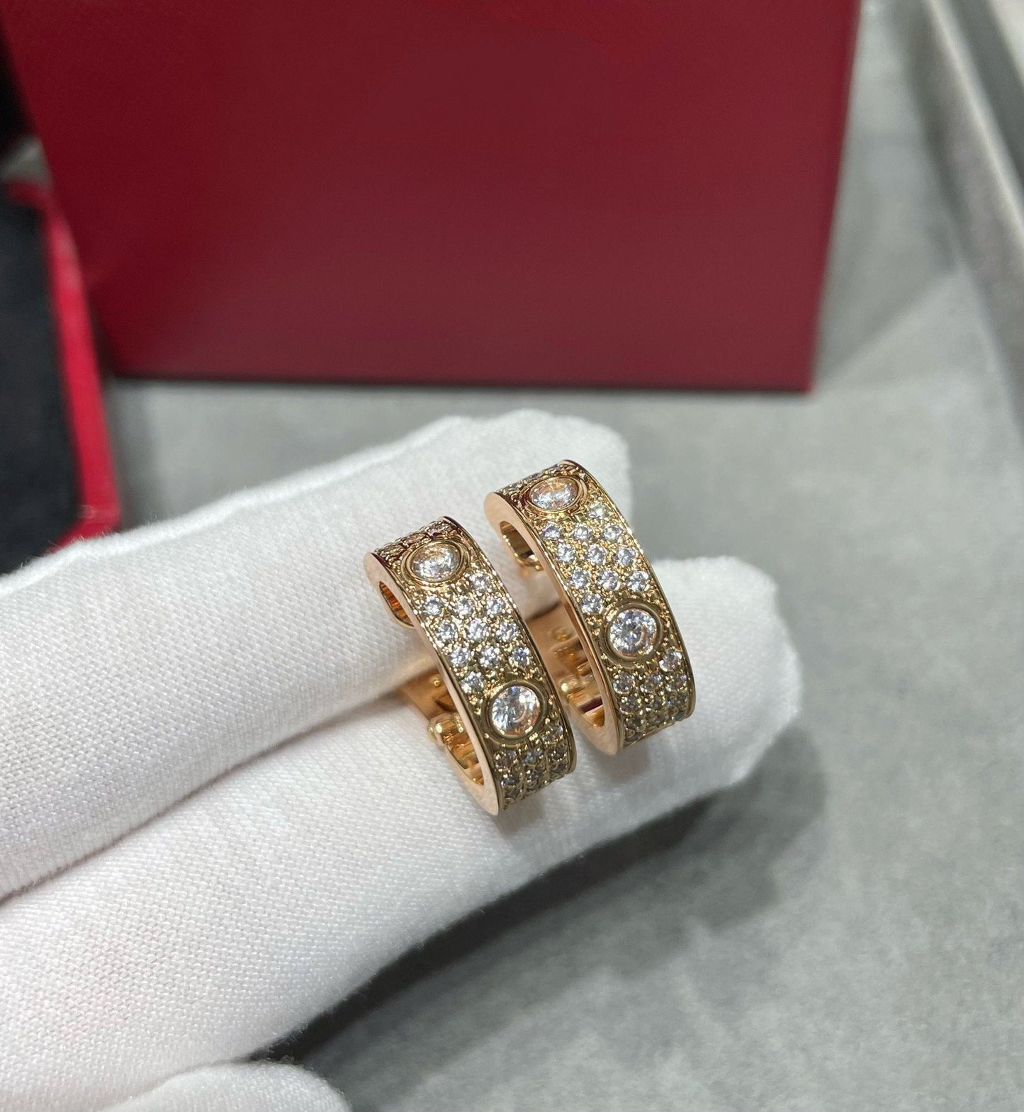 [GALE]LOVE 5.5mm ダイヤモンドパヴェイヤリング
