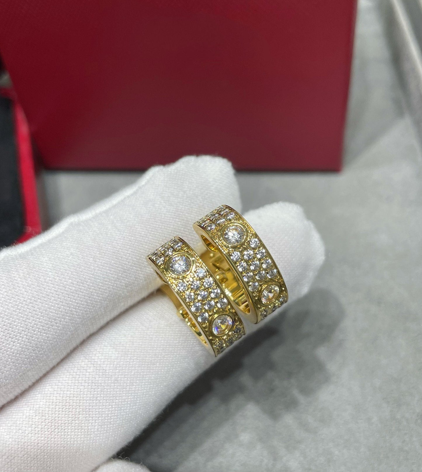 [GALE]LOVE 5.5mm ダイヤモンドパヴェイヤリング