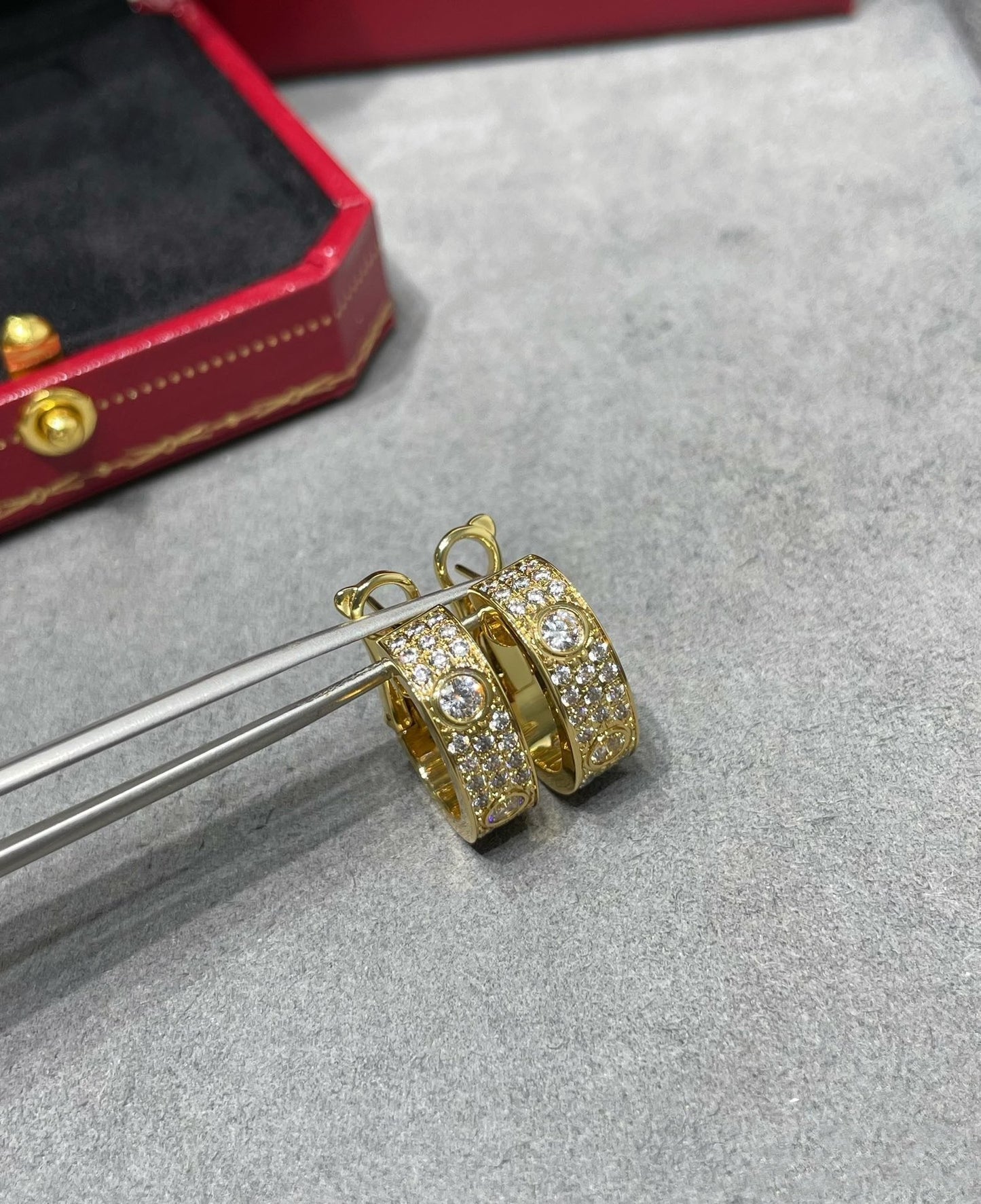 [GALE]LOVE 5.5mm ダイヤモンドパヴェイヤリング