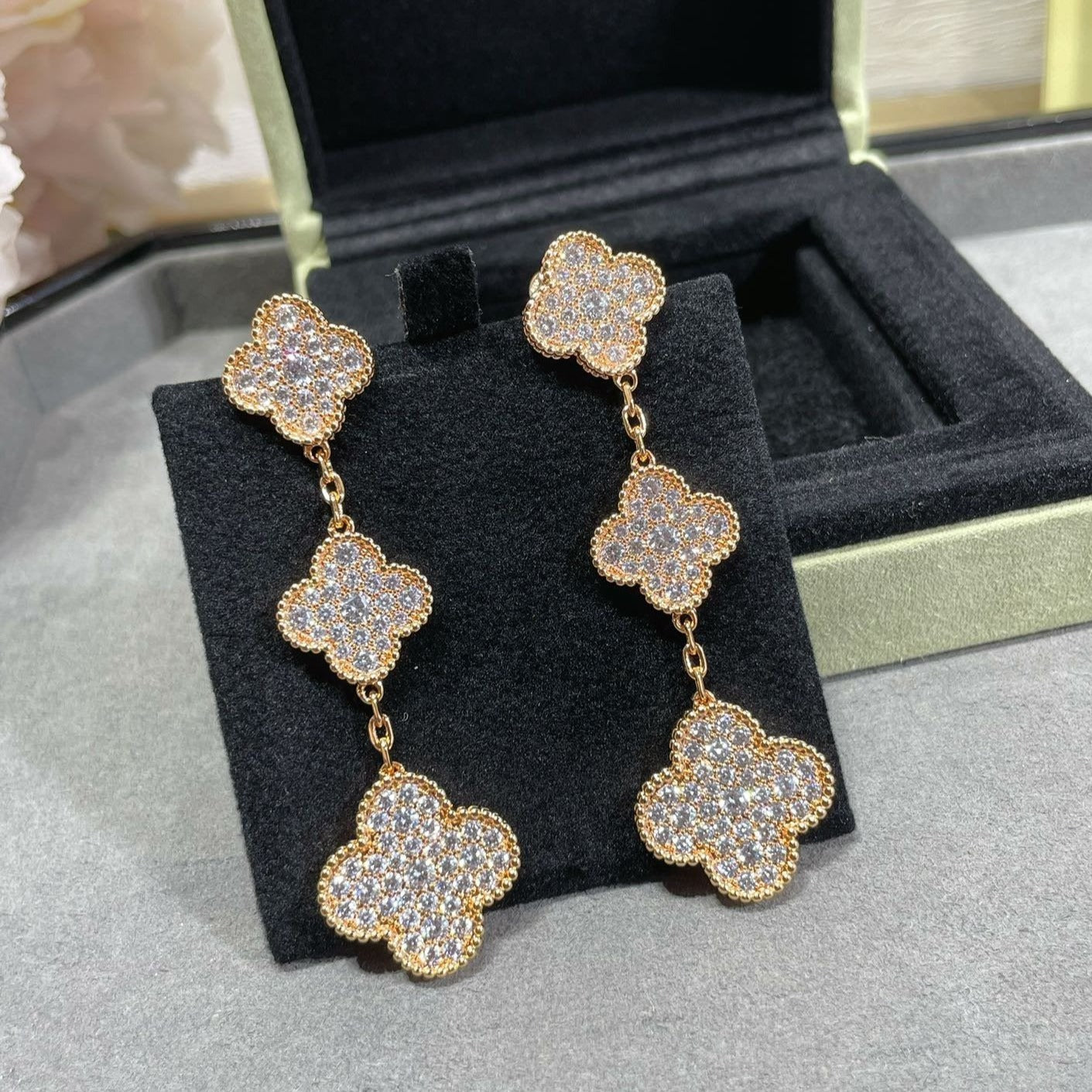 [GALE]CLOVER 3 MOTIFS DIAMANTENPAVED ROSENGOLD-OHRRINGE