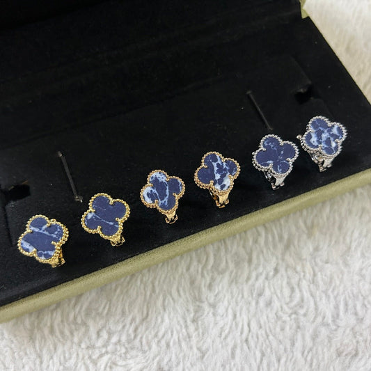 [GALE]CLOVER PIETERSITE MEDIUM STUD EARRINGS