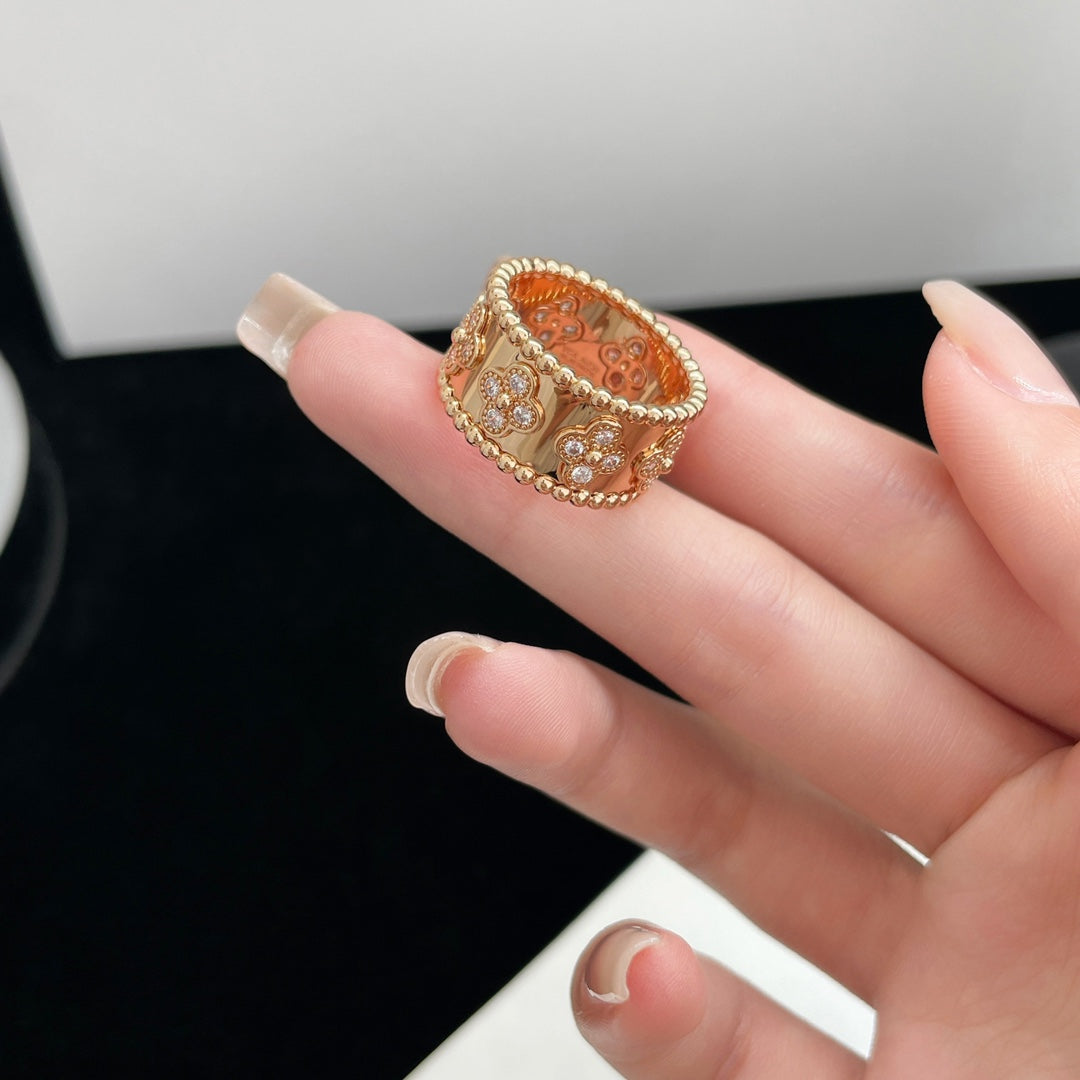 [GALE]PERLEE DIAMANT GROSSER RING 