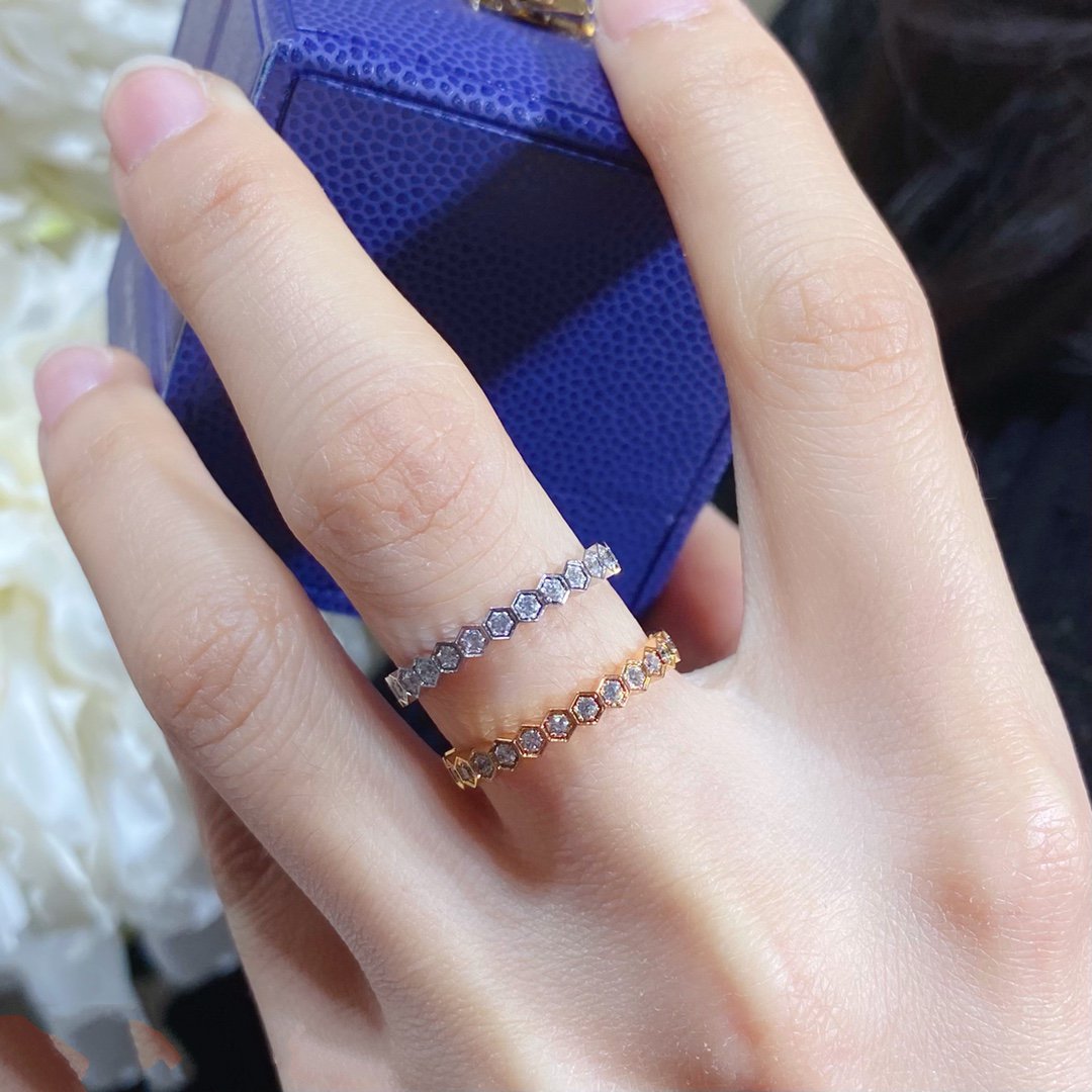[GALE]BEE LOVE DIAMOND PAVED SMALL RING