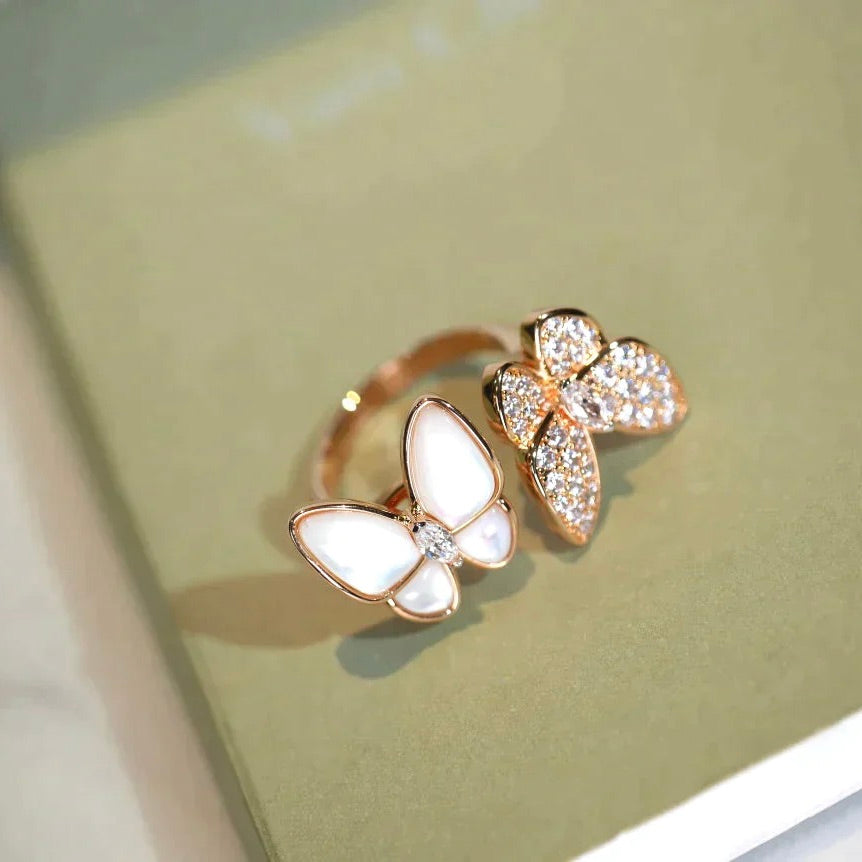 [GALE]TWIN BUTTERFLY DIAMOND MOP RING