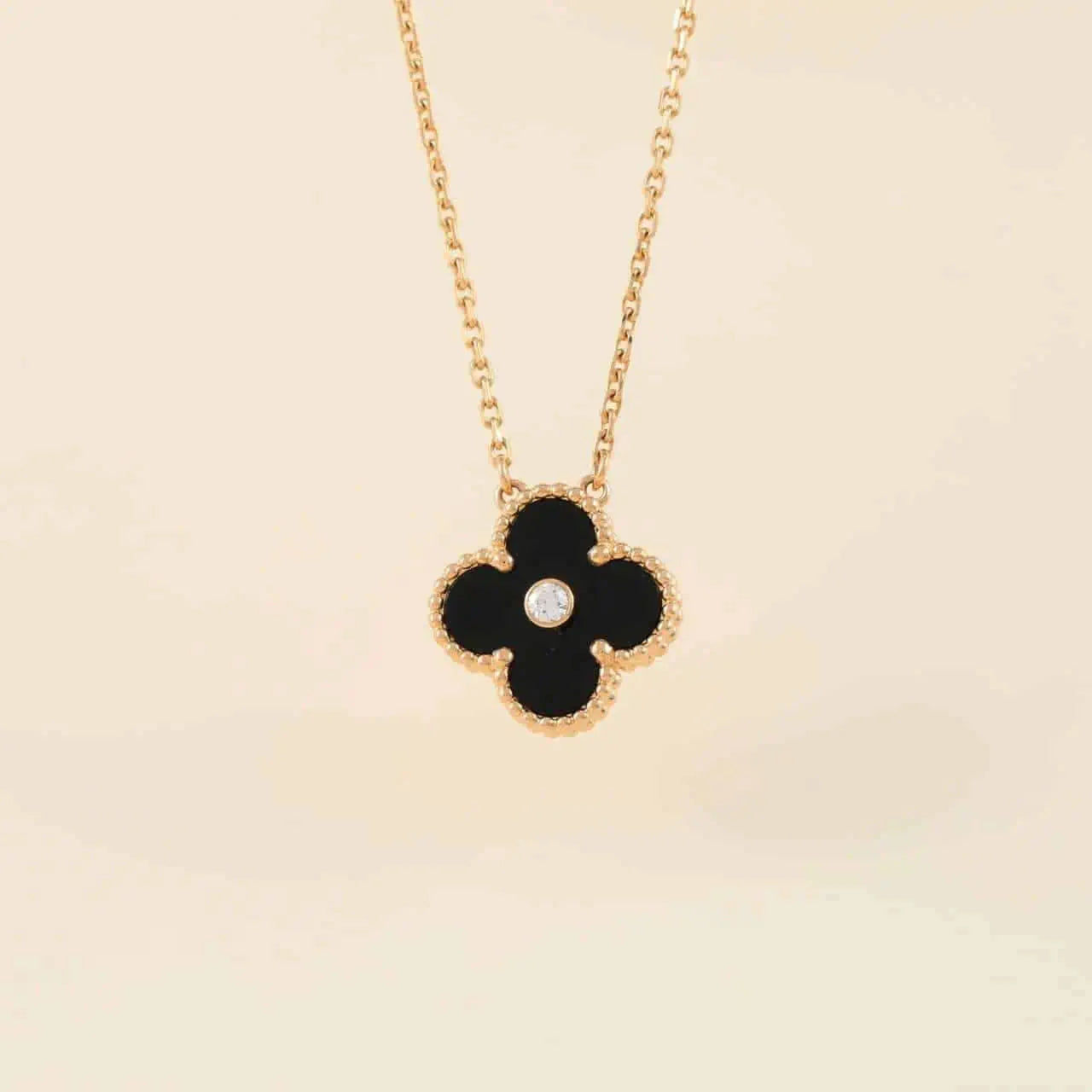 [GALE]CLOVER 15MM DIAMANT-ONYX-HALSKETTE