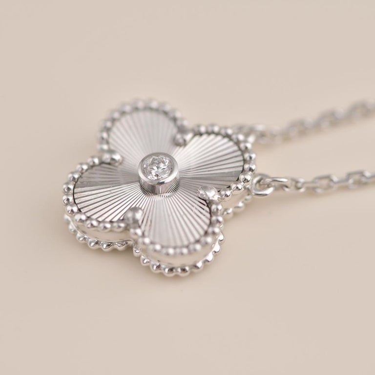[GALE]CLOVER 15MM DIAMANT-LASER-HALSKETTE SILBER