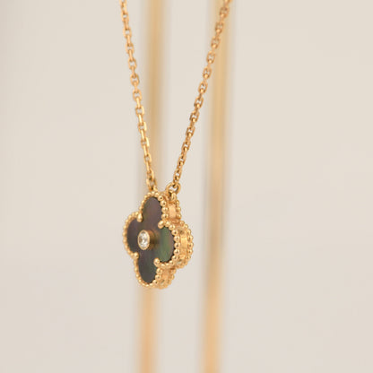 [GALE]CLOVER 15MM DIAMANT- UND PERLMUTT-HALSKETTE
