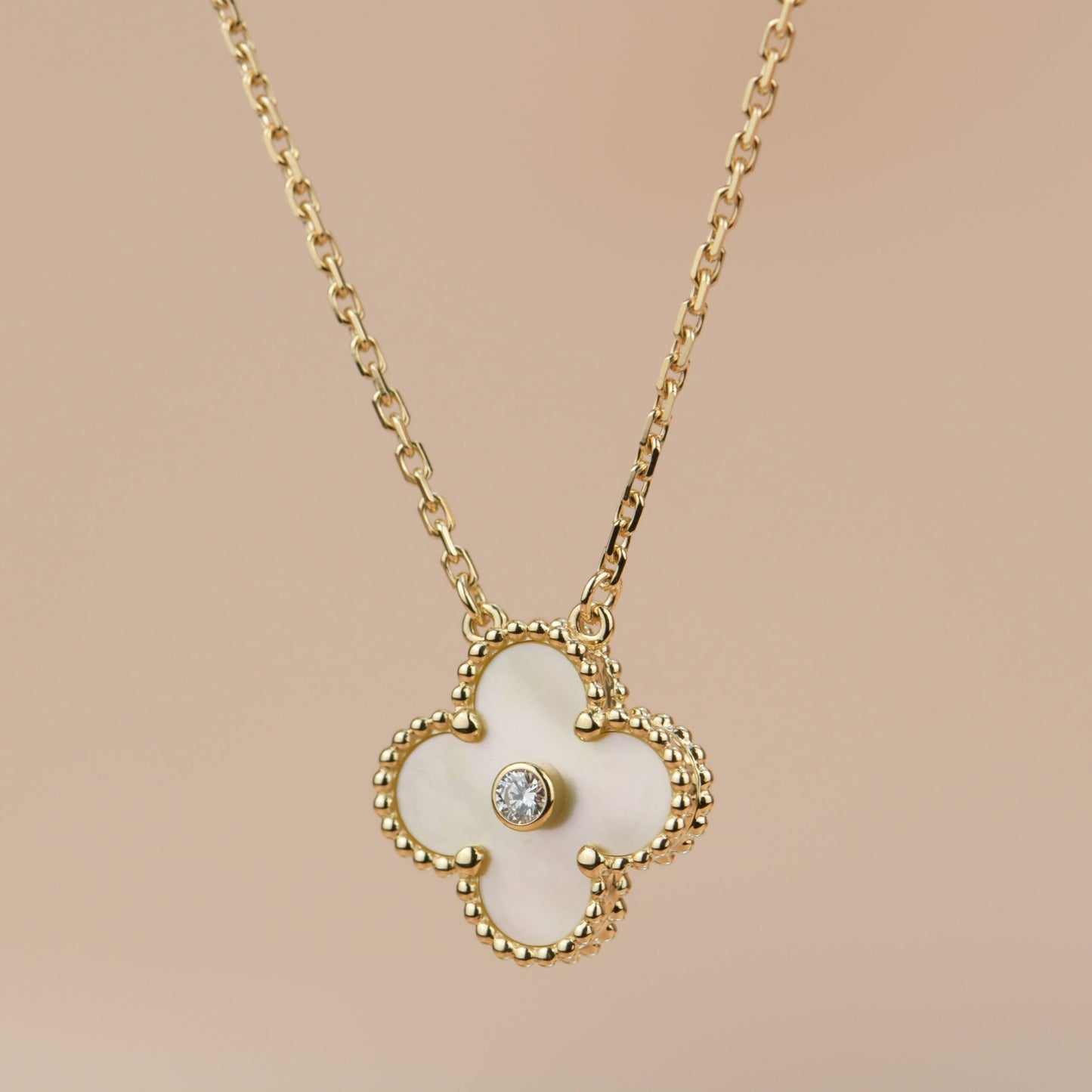 [GALE]CLOVER 15MM DIAMANT GOLD PERLMUTT-HALSKETTE