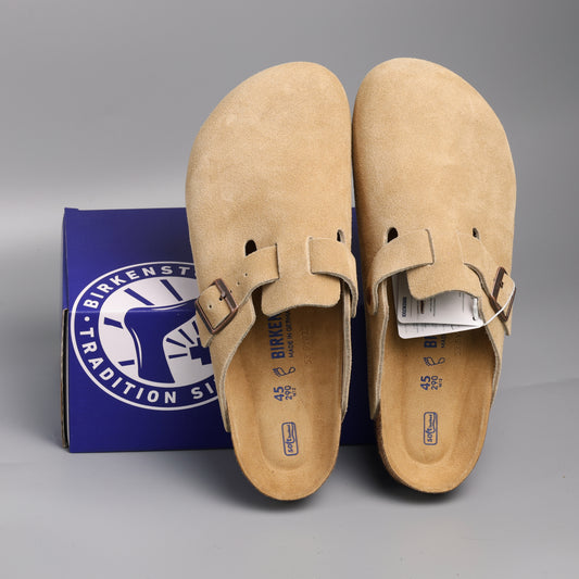 Boston Soft Footbed Sand Suede