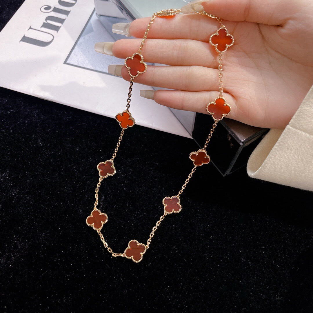 [GALE]CLOVER 10 MOTIFS CARNELIAN HALSKETTE