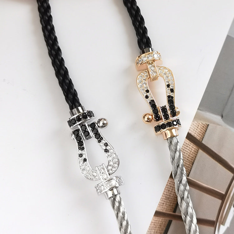 [GALE]FORCE LARGE HORSESHOE BLACK WHITE DIAMOND BRACELET ROSE GOLD