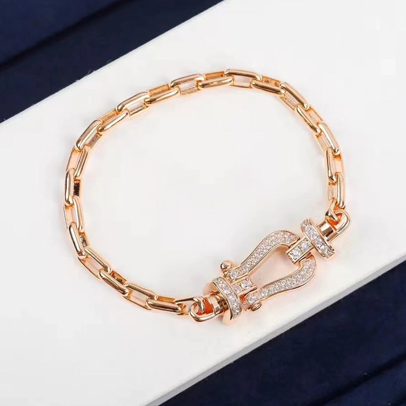 [GALE]FORCE LARGE HORSESHOE CLASP  METAL BRACELET