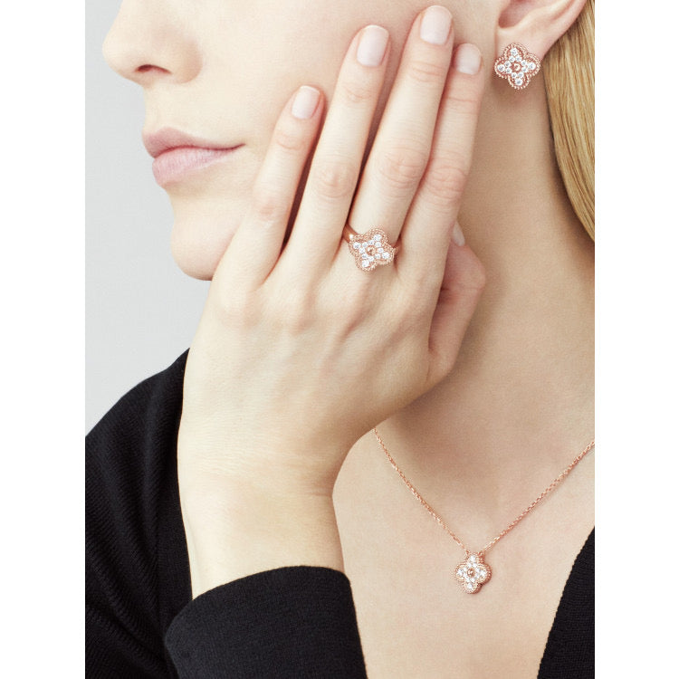 [GALE]CLOVER 15MM DIAMANT EINZELNE BLUMEN-KETTE