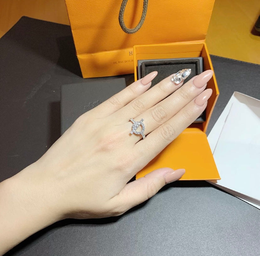 [GALE]ECHAPPEE RING SILBER DIAMANT