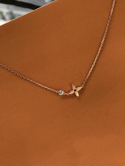 [GALE] BLÜTENANHÄNGER ROSÉGOLD UND DIAMANT
