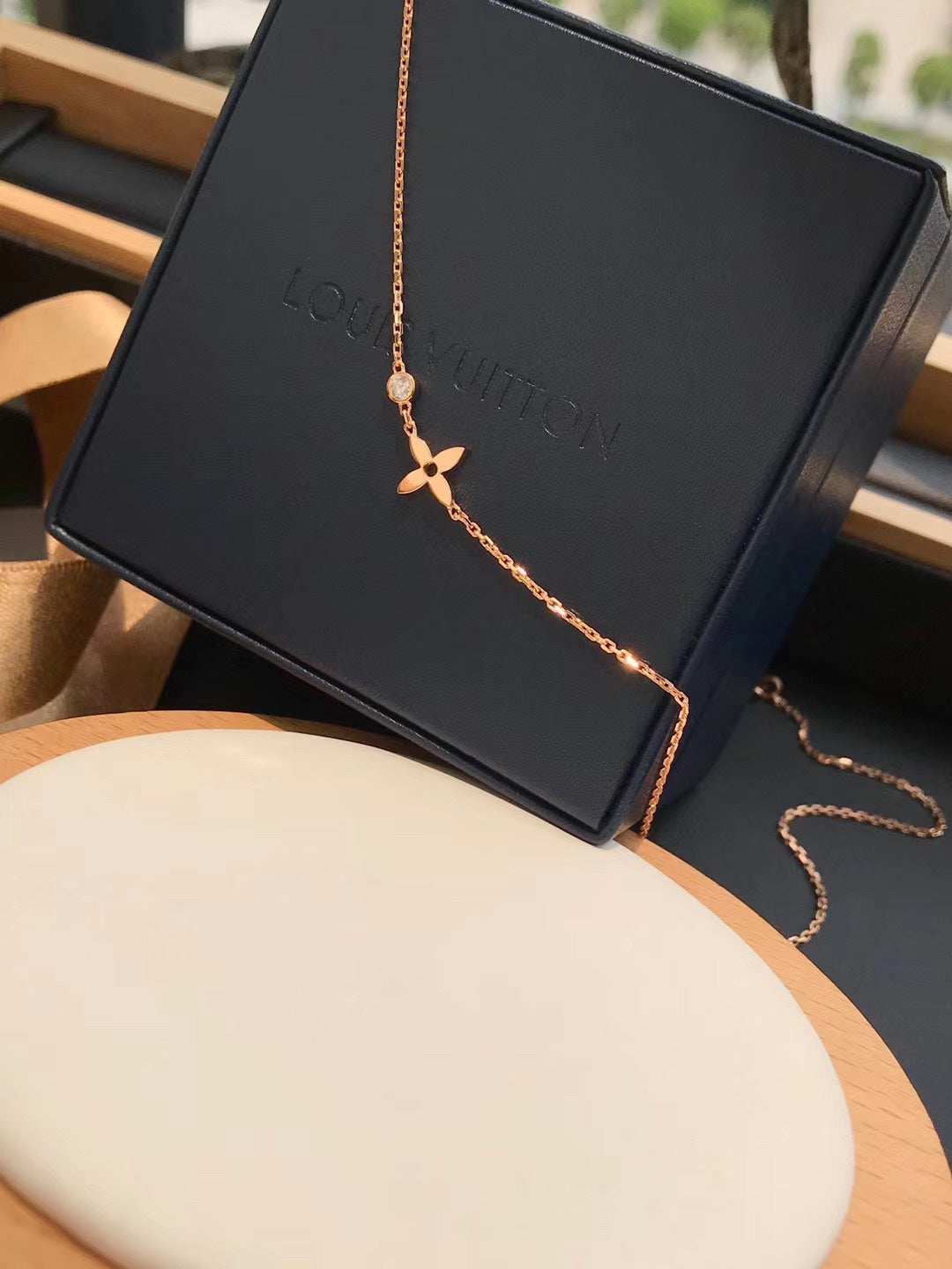 [GALE] BLÜTENANHÄNGER ROSÉGOLD UND DIAMANT