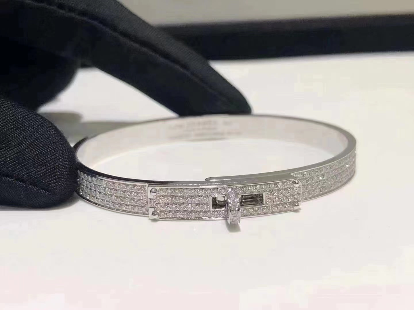 [GALE]HM KELLY ARMBAND IN SILBER UND VOLLSTÄNDIG MIT DIAMANTEN BEFESTIGUNG